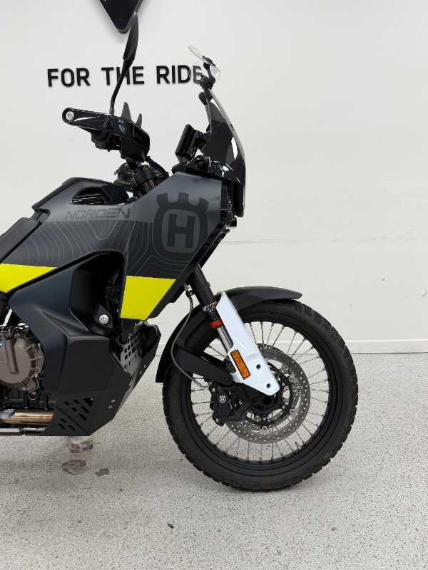 2022 HUSQVARNA NORDEN 901 Black