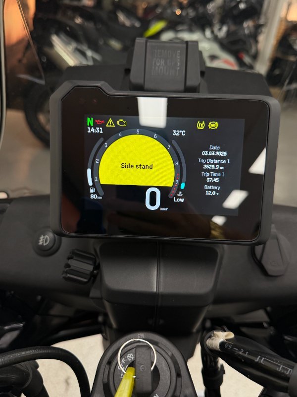 2022 HUSQVARNA NORDEN 901 Black