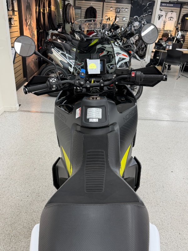 2022 HUSQVARNA NORDEN 901 Black