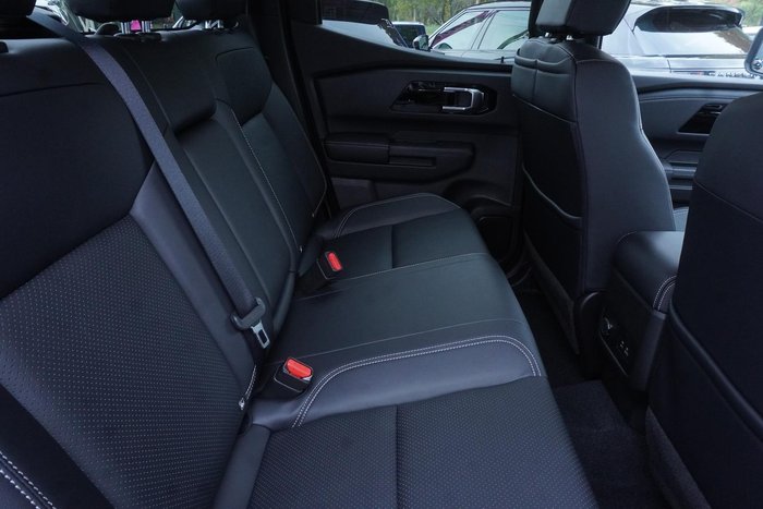 2025 Mitsubishi Triton GLS