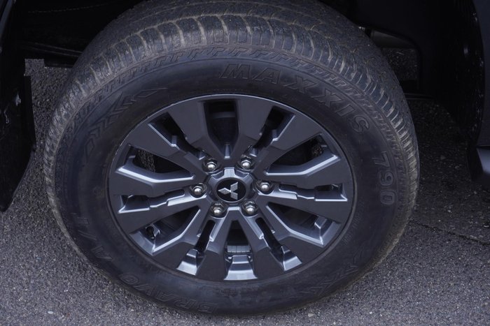 2025 Mitsubishi Triton GLS