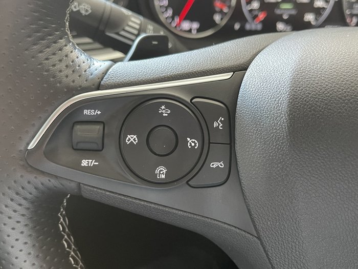 2017 Holden Commodore RS-V