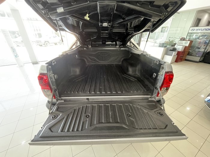 2018 Toyota Hilux SR5