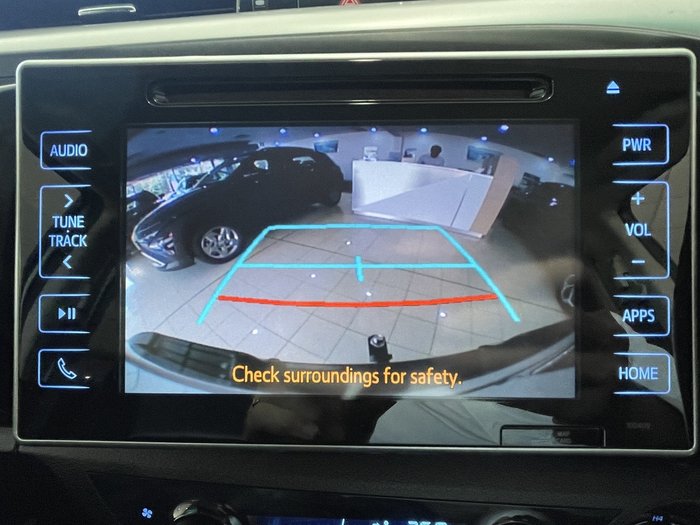 2018 Toyota Hilux SR5