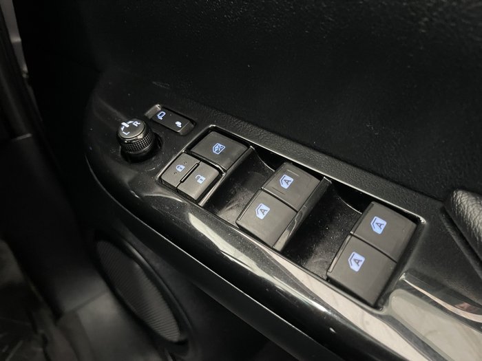 2018 Toyota Hilux SR5