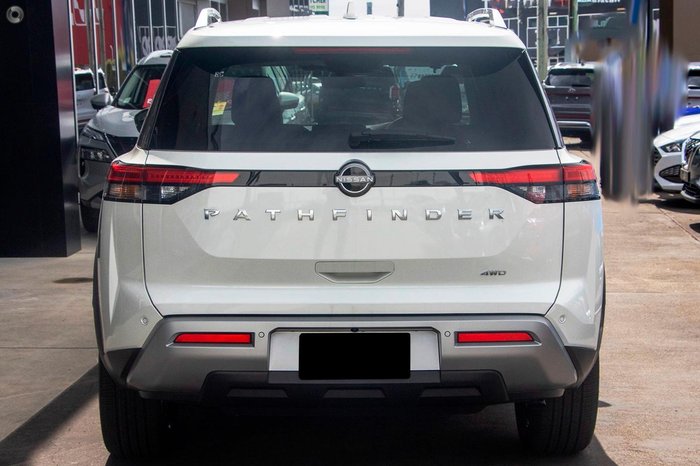 2024 Nissan Pathfinder Ti-L