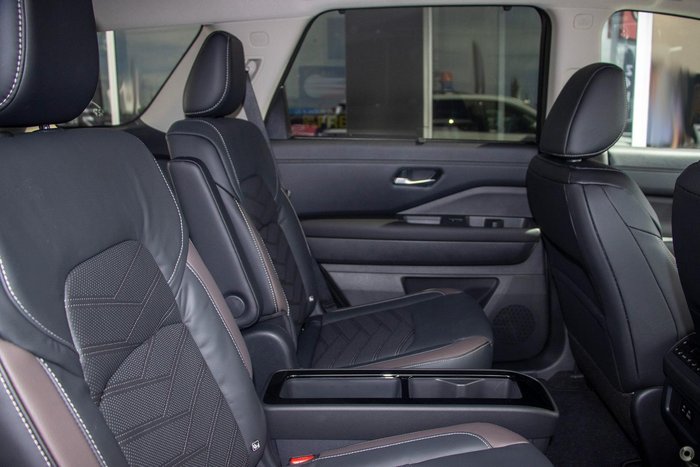 2024 Nissan Pathfinder Ti-L