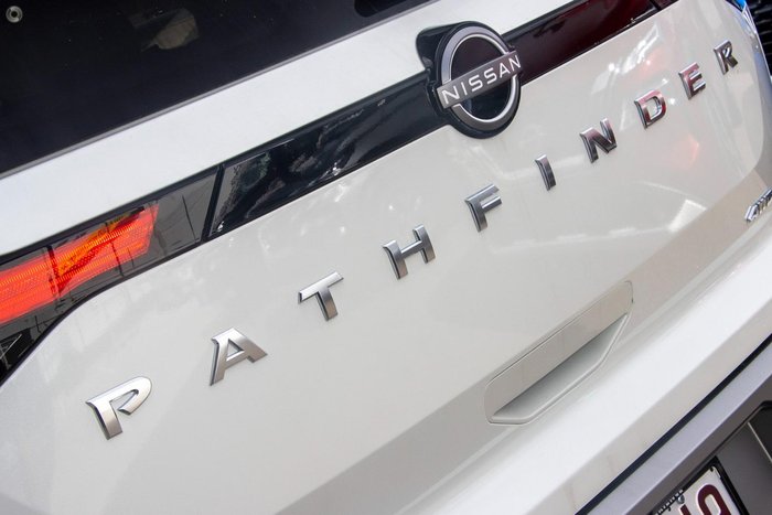 2024 Nissan Pathfinder Ti-L