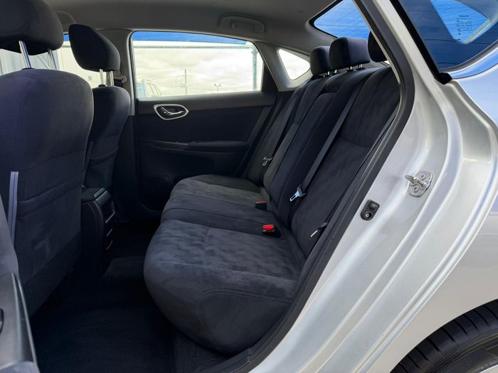 2016 Nissan Pulsar ST