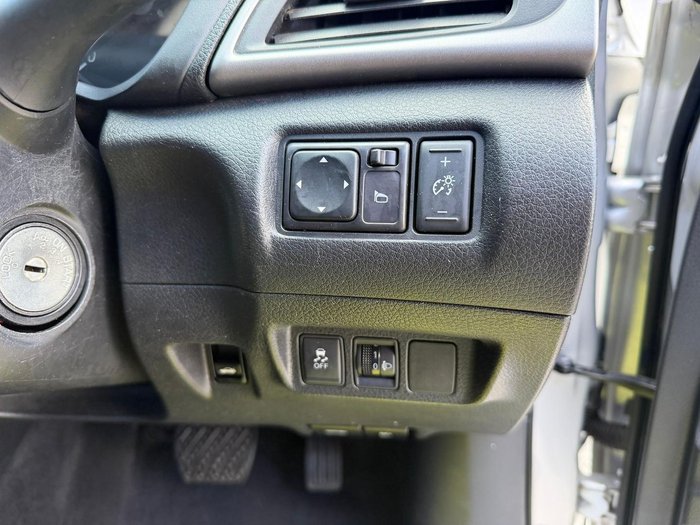 2016 Nissan Pulsar ST