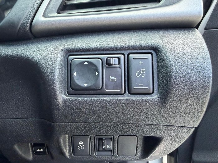 2016 Nissan Pulsar ST