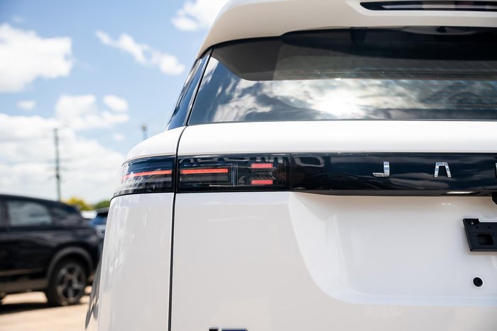 2025 Jaecoo J5 EV Summit