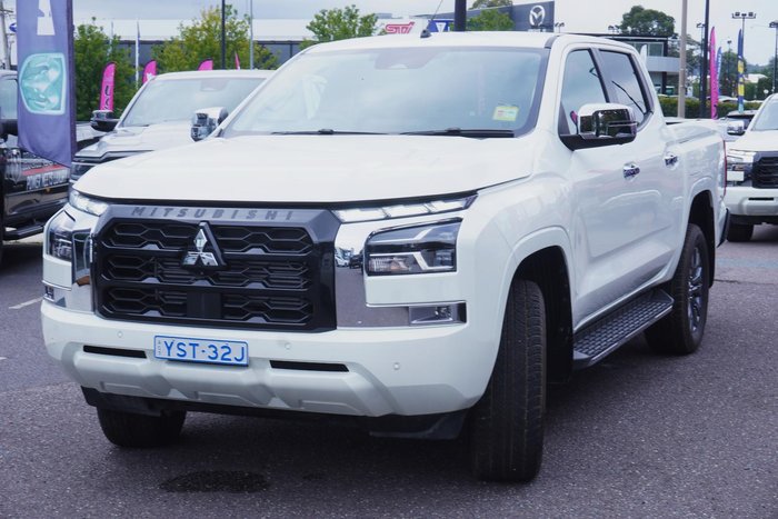 2025 Mitsubishi Triton GLS