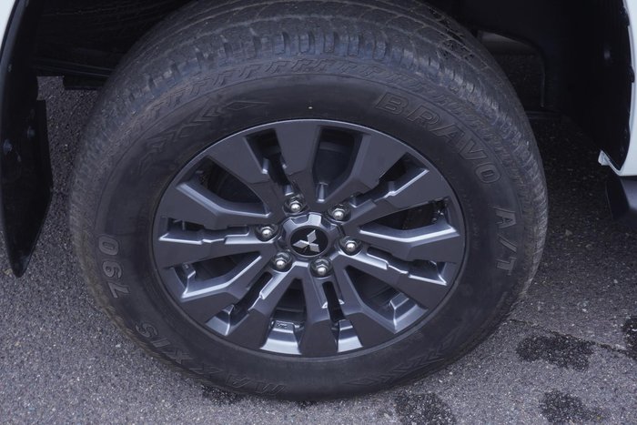 2025 Mitsubishi Triton GLS