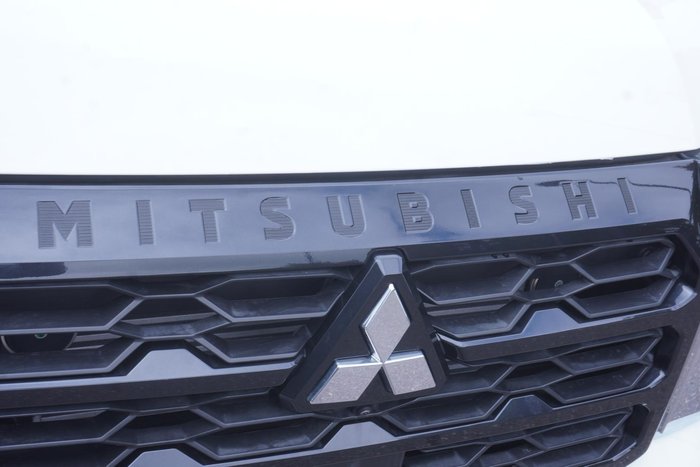 2025 Mitsubishi Triton GLS