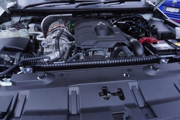 2025 Mitsubishi Triton GLS