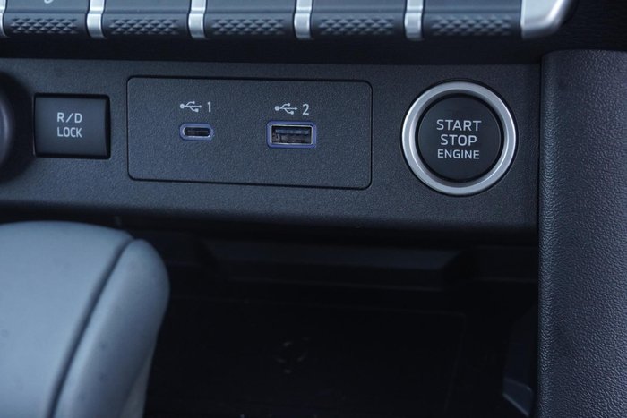 2025 Mitsubishi Triton GLS