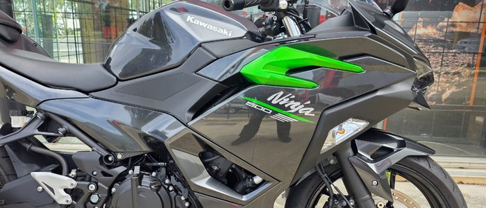 2025 Kawasaki NINJA 500 GREY