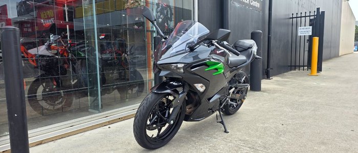 2025 Kawasaki NINJA 500 GREY