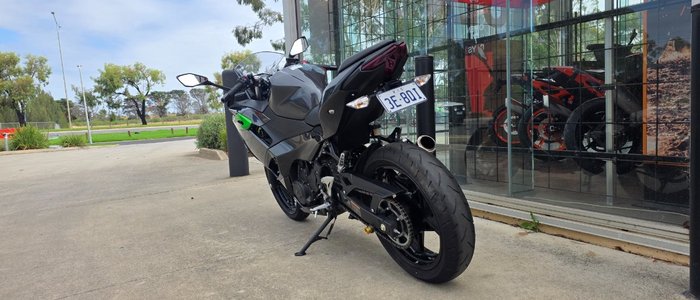 2025 Kawasaki NINJA 500 GREY