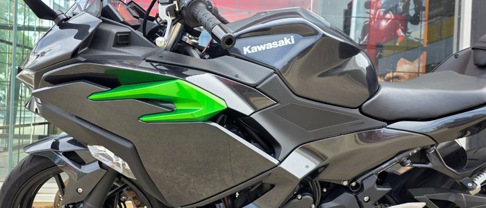 2025 Kawasaki NINJA 500 GREY