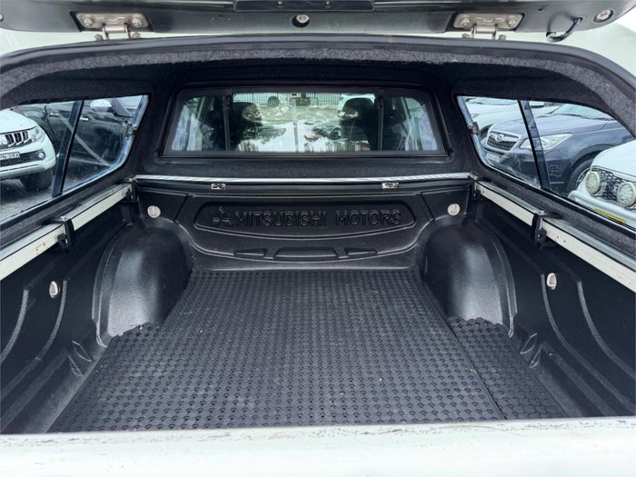 2014 MITSUBISHI TRITON GLX-R (4x4) MN MY15 WHITE