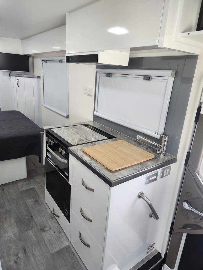 2026 Paradise MotorHomes Spark Cafe AWD PRICE REDUCED