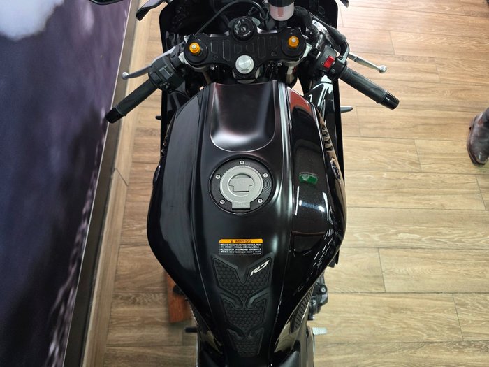 2025 Yamaha YZF-R7LA Black