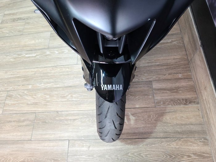 2025 Yamaha YZF-R7LA Black