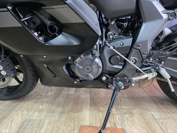 2025 Yamaha YZF-R7LA Black