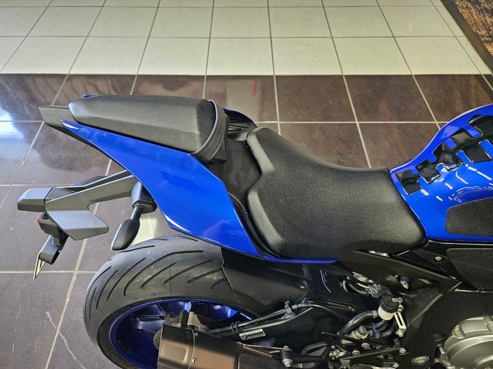2016 Yamaha YZF-R1 BLUE