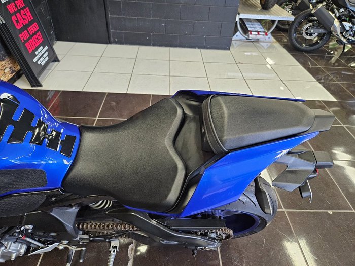 2016 Yamaha YZF-R1 BLUE