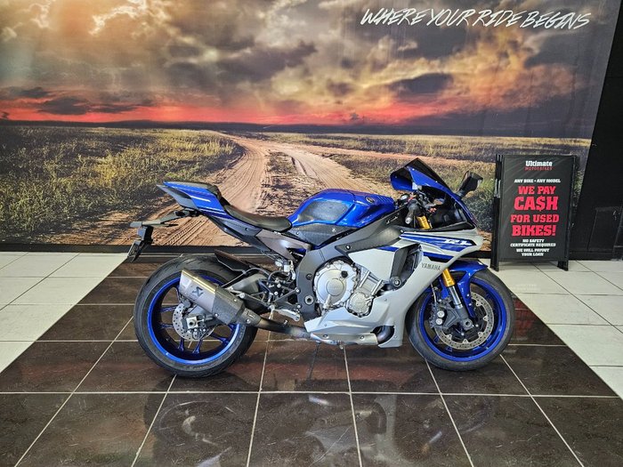 2016 Yamaha YZF-R1 BLUE