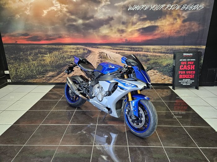 2016 Yamaha YZF-R1 BLUE