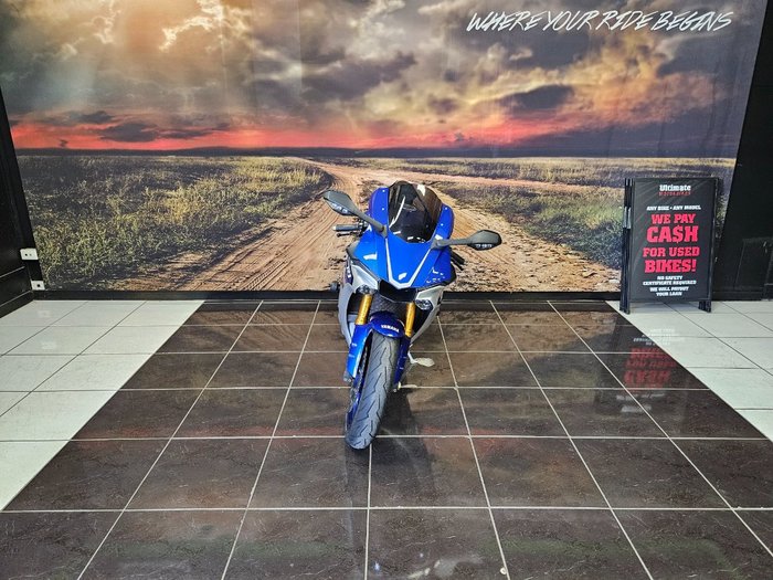 2016 Yamaha YZF-R1 BLUE