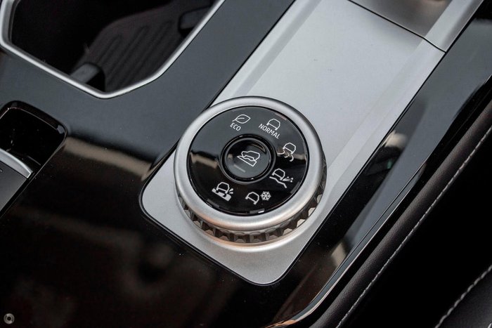 2025 Mitsubishi Outlander Exceed