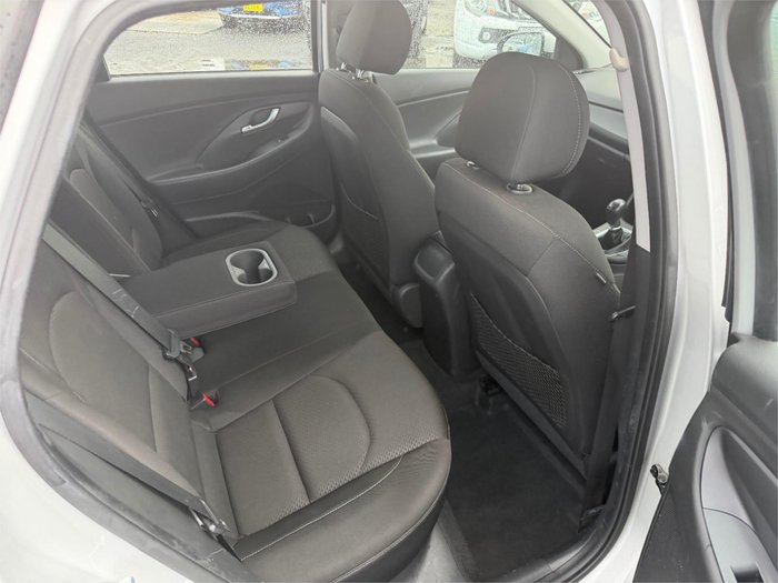 2018 HYUNDAI i30 ACTIVE PD SILVER OR CHROME