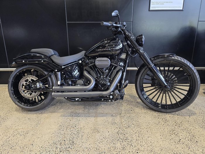 Harley-Davidson Breakout 117 (FXBR) Softail
