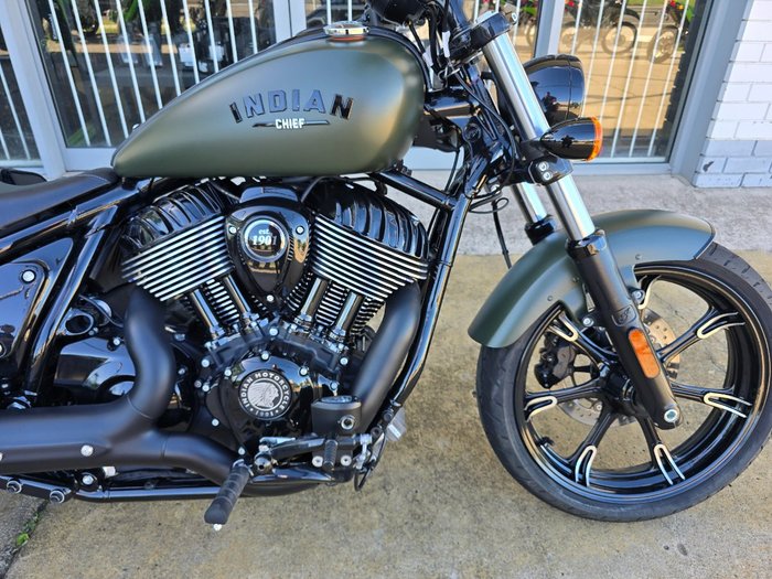2023 INDIAN CHIEF DARK HORSE Green