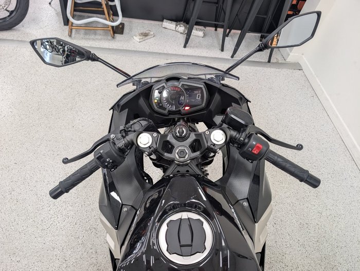 2021 Kawasaki NINJA 400 Black