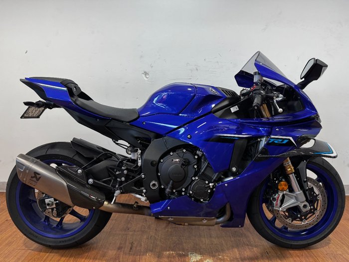2025 Yamaha YZF-R1 BLUE