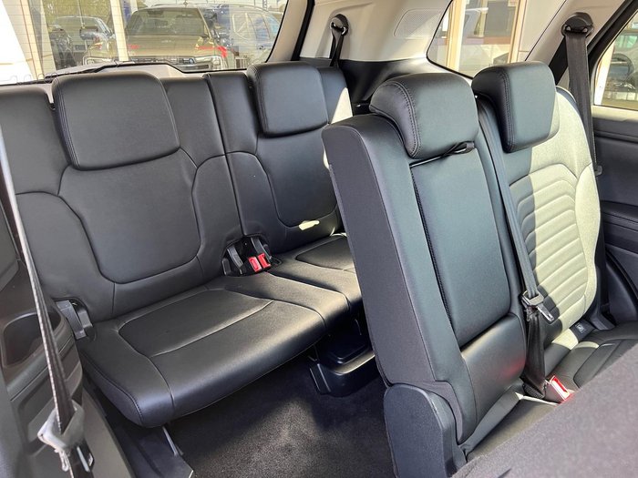 2025 Ford Everest Sport MY25.50 Shadow Black