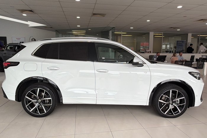 2025 Volkswagen Tiguan 195TSI R-Line