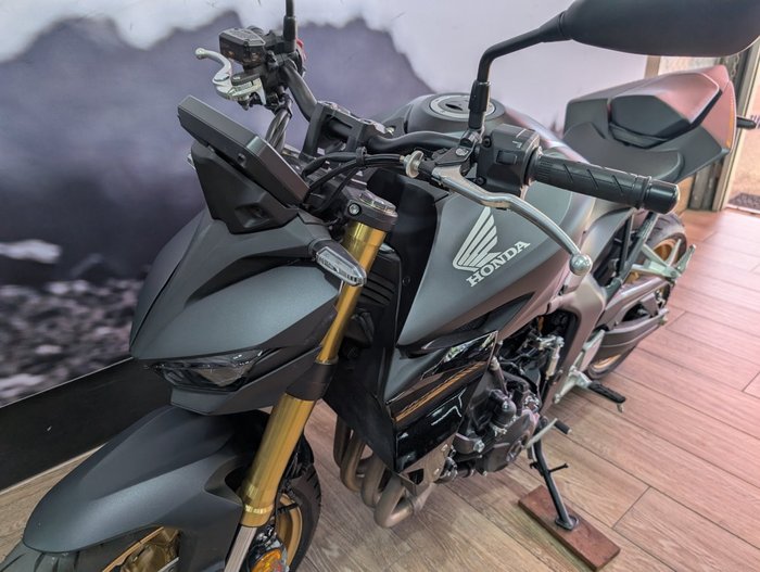 2025 Honda CB1000 HORNET SP Black