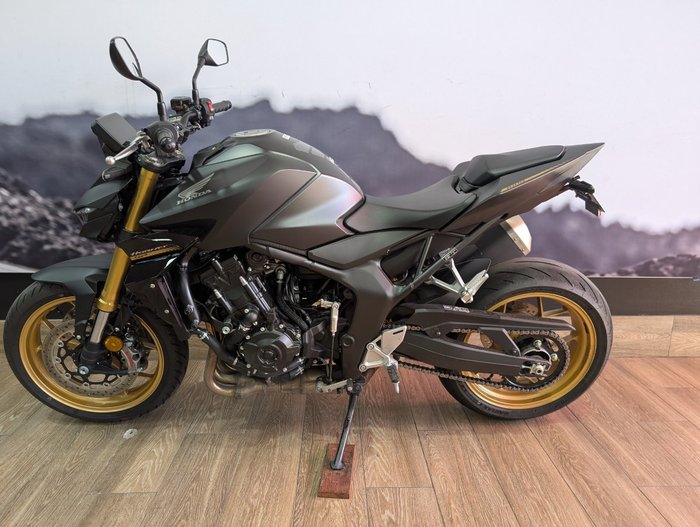 2025 Honda CB1000 HORNET SP Black