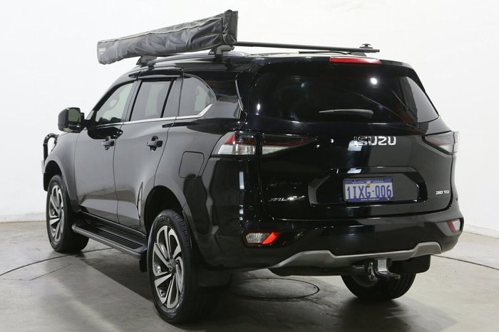 2022 Isuzu MU-X LS-T