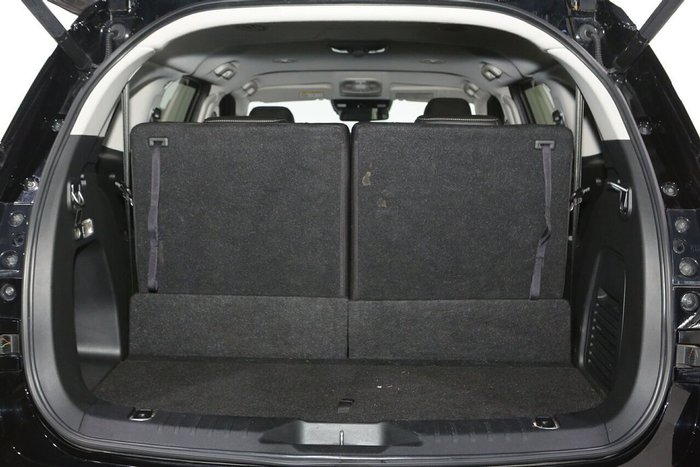 2022 Isuzu MU-X LS-T