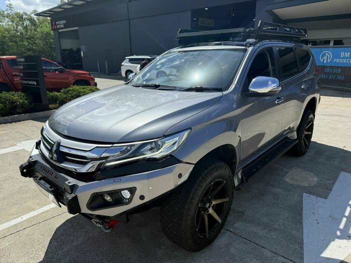 2019 Mitsubishi Pajero GLS