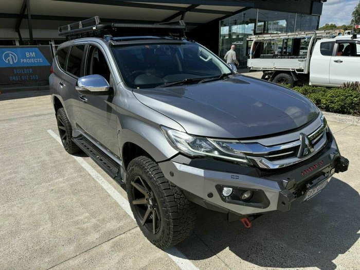 2019 Mitsubishi Pajero GLS