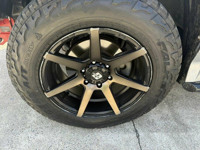 2019 Mitsubishi Pajero GLS